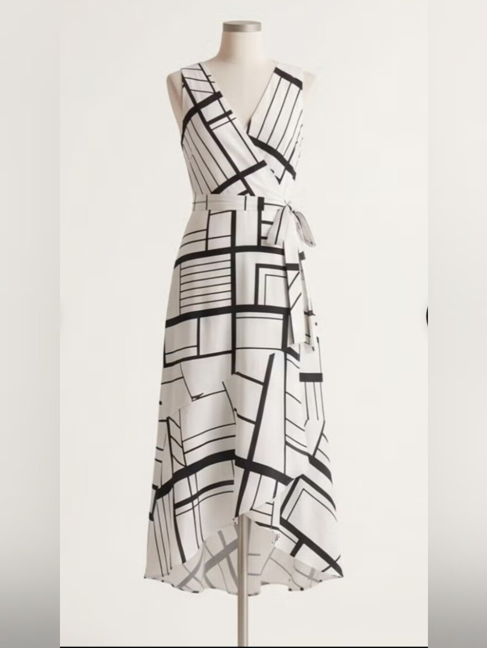 Sleeveless V-Neck Black & White Geometric Wrap Dress - Picture 2 of 11